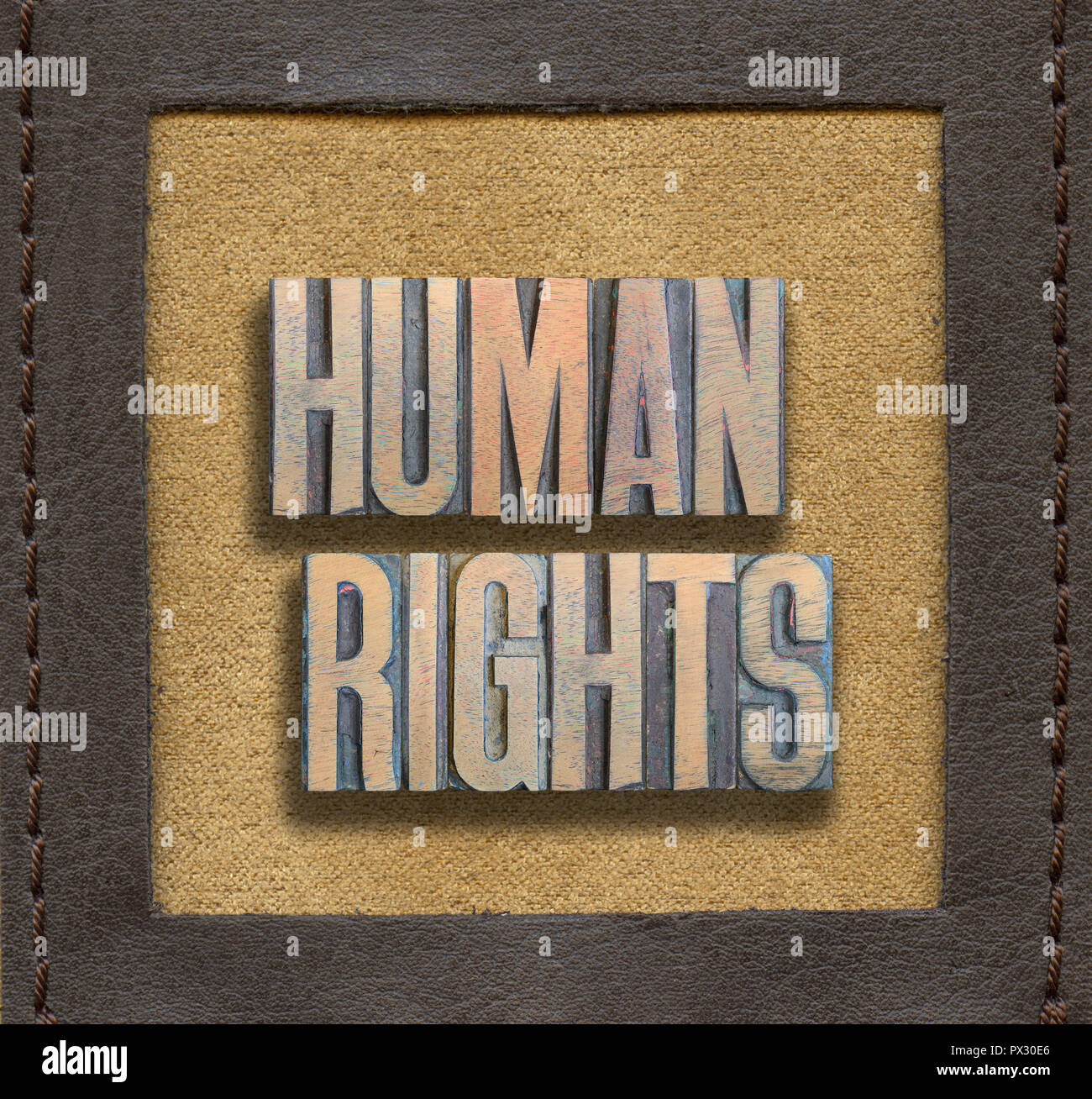 Menschenrechte Phrase von Vintage Holz- Hochdruck innen genäht Leder Rahmen gemacht Stockfoto