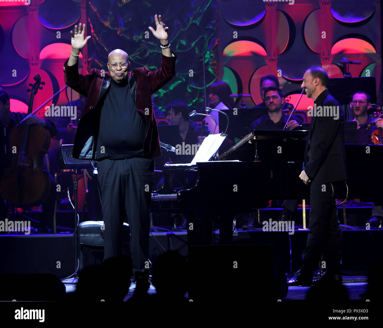 Miami, FL, USA. Okt, 2018 18. Chucho Valdez auf der 6. Jahrestag Induktion Gala für La Musa Auszeichnungen bei den James L. Knight Center in Miami, Florida, am 18. Oktober 2018. Credit: Majo Grossi/Medien Punch/Alamy leben Nachrichten Stockfoto