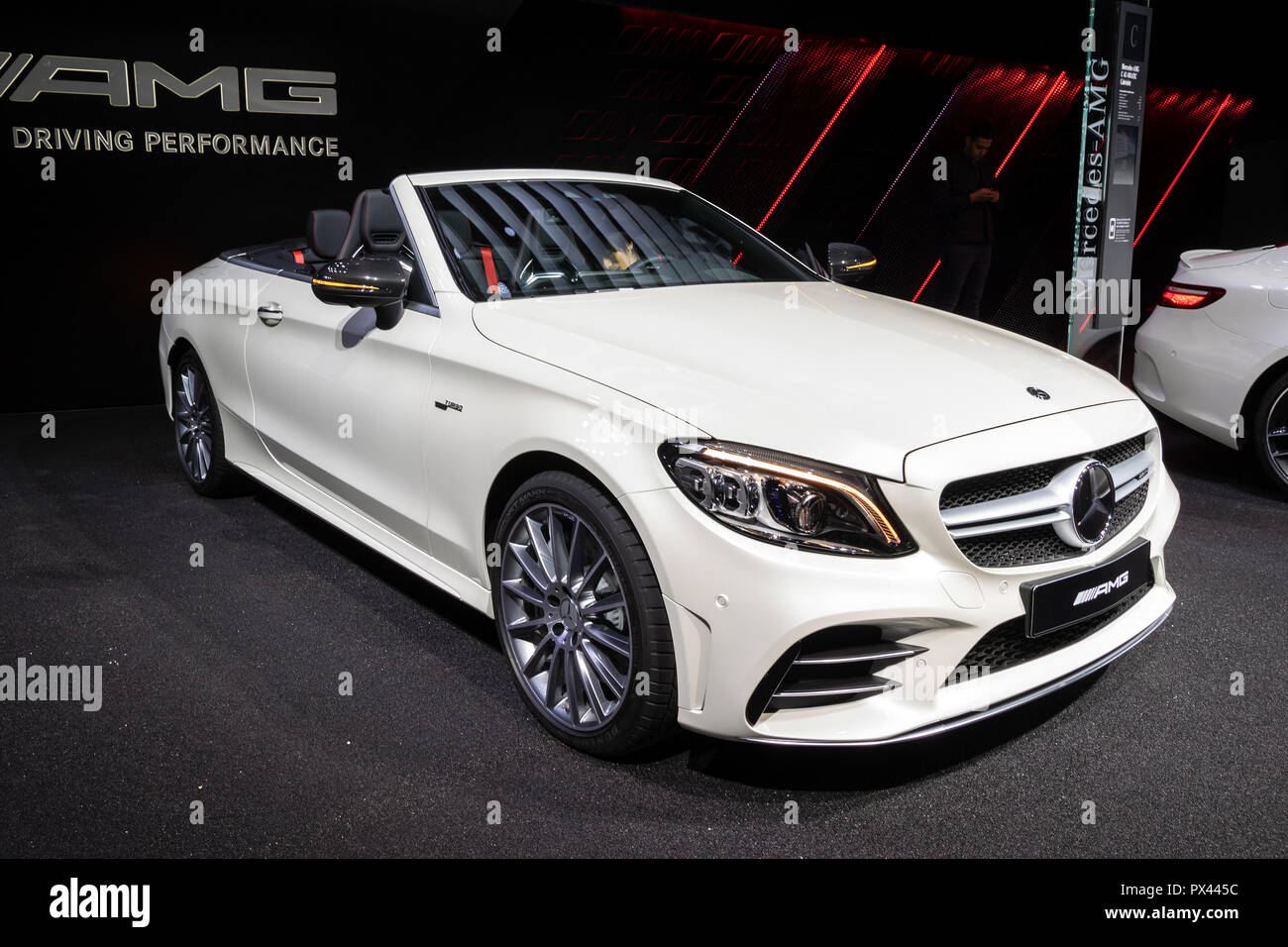 PARIS - Okt 2, 2018: 2017 Mercedes AMG C 63 S Cabriolet Auto auf der Paris Motor Show präsentiert. Stockfoto
