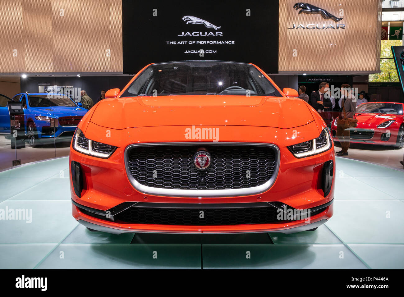 PARIS - Okt 2, 2018: Jaguar i-Pace Car auf der Paris Motor Show präsentiert. Stockfoto