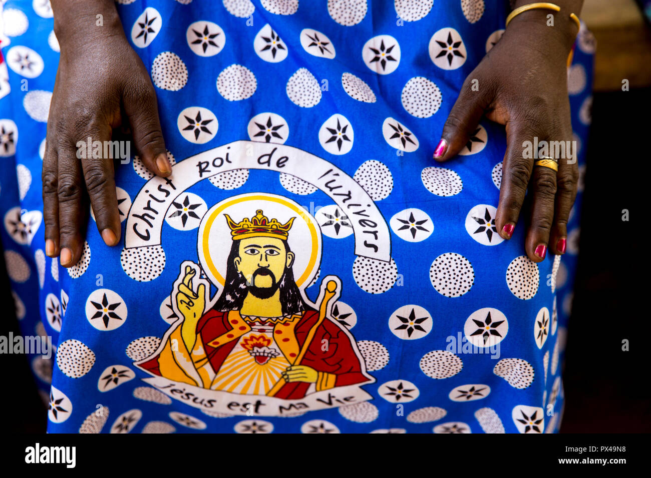 Katholische togoische Frau in Dapaong, Togo. Stockfoto