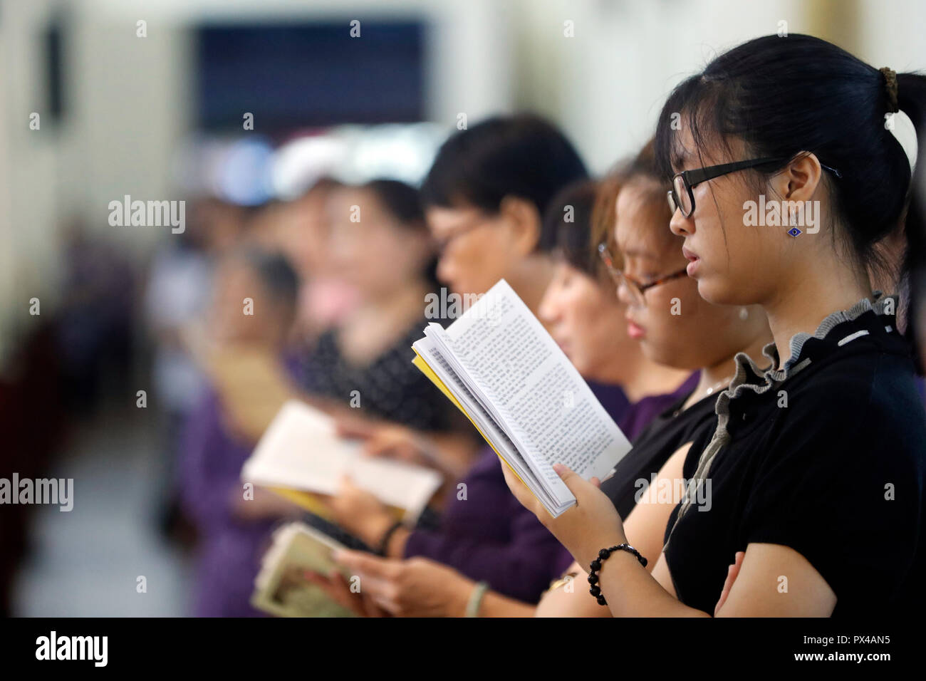 Gia Dinh Kirche. Heilige Woche. Katholische Messe. Karfreitag. Ho Chi Minh City. Vietnam. Stockfoto
