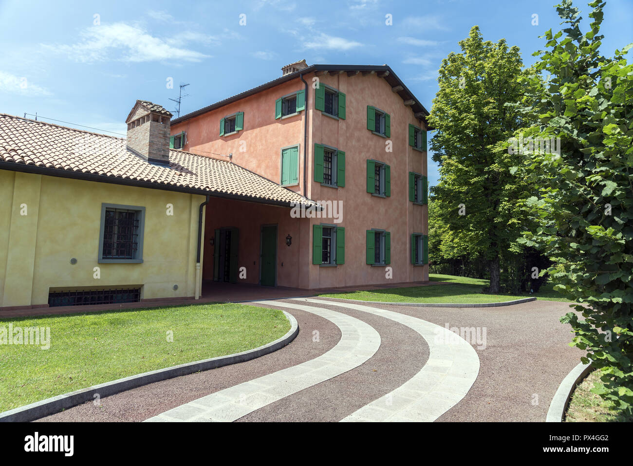Das Haus der Familie von Luciano Pavarotti. Modena. Rodzinny dom Luciano Pavarotti. Stockfoto