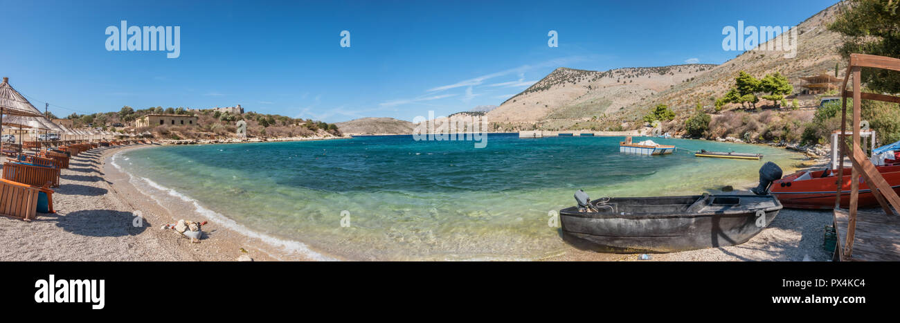Porto Palermo Bucht an einem sonnigen Tag, Albanien Stockfoto