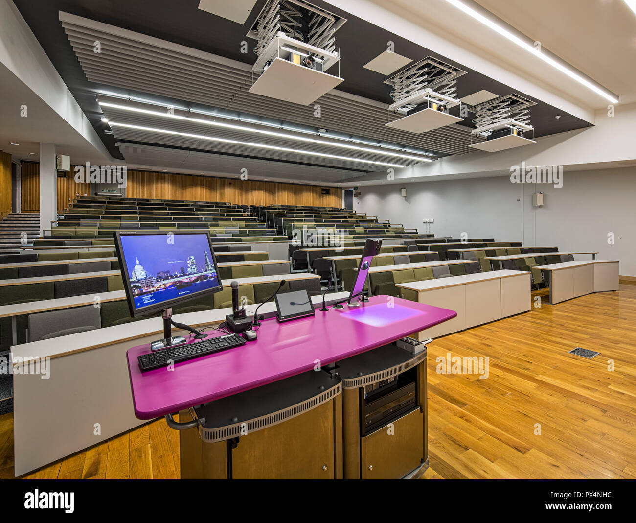 Renovierte Hogg Hörsaal. Universität von Westminster Campus Sanierung Marylebone, London, Vereinigtes Königreich. Architekt: N/A, 2017. Stockfoto