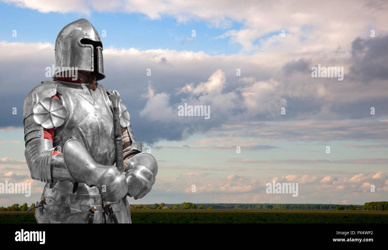 Ritter in Helm und Metal Armor. Stockfoto