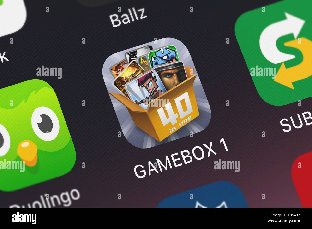 London, Großbritannien, 19. Oktober 2018: Bildschirmfoto von mobilen Triniti Interactive Limited app GAMEBOX 1. Stockfoto