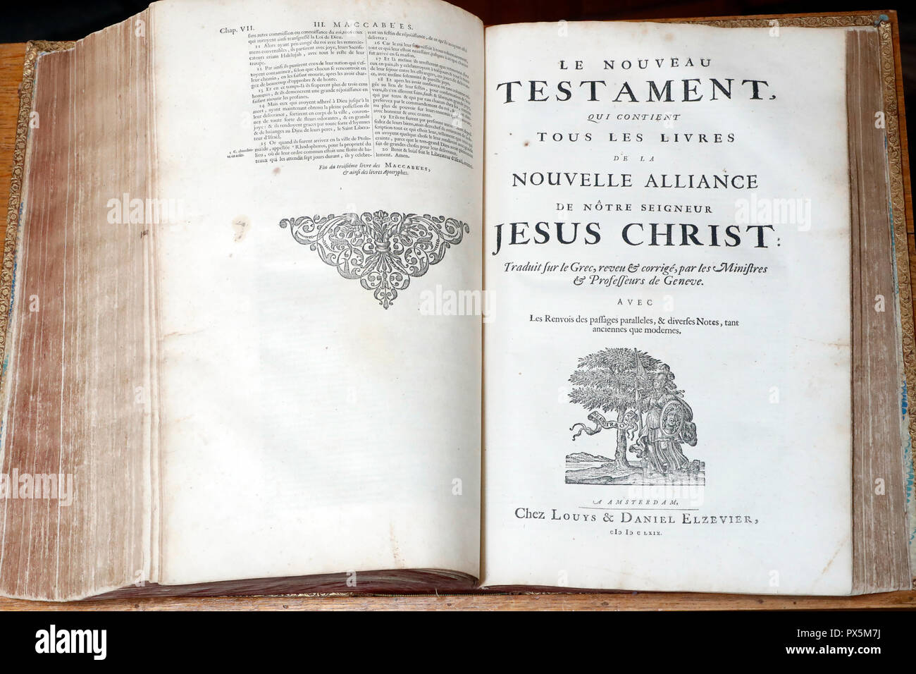 Alte Bibel in französischer Sprache, 1669. Neuen Testament. Stockfoto
