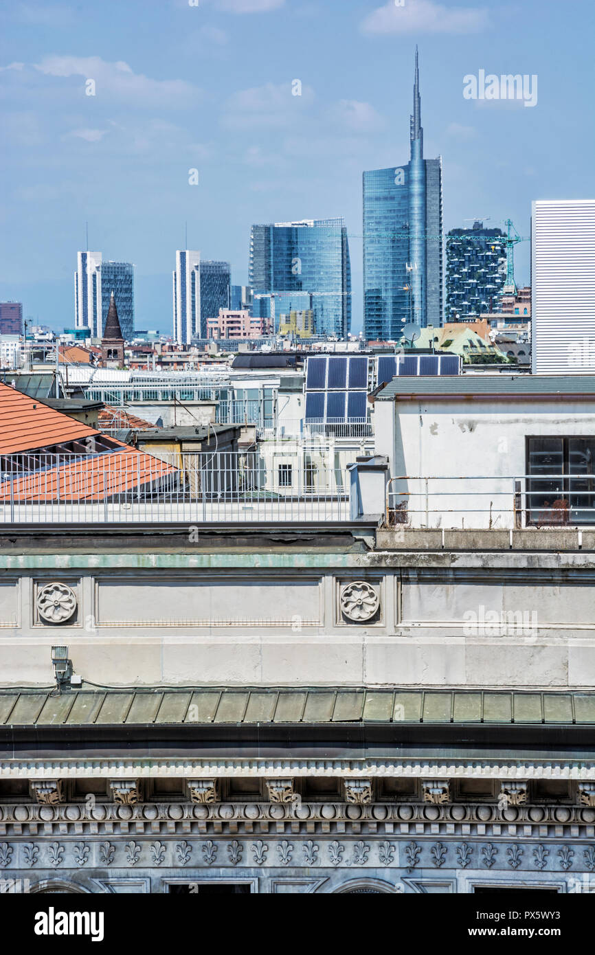 Mailand ist die bevölkerungsreichste Stadt in Italien, ist die Hauptstadt der Lombardei. Historische und moderne Stadt. Reiseland. Stockfoto