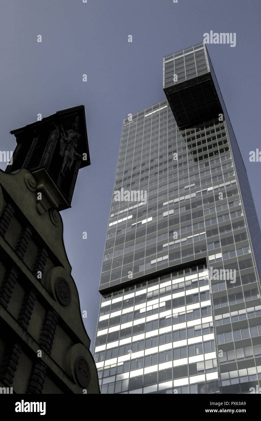 Modernes Gebäude in der Wagramerstrasse, Österreich, Wien, 22. Bezirk, Donaucity Stockfoto