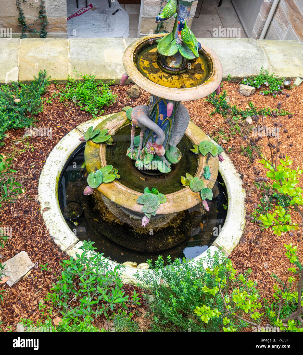Circular Pond With Fountain Stockfotos und bilder Kaufen Alamy