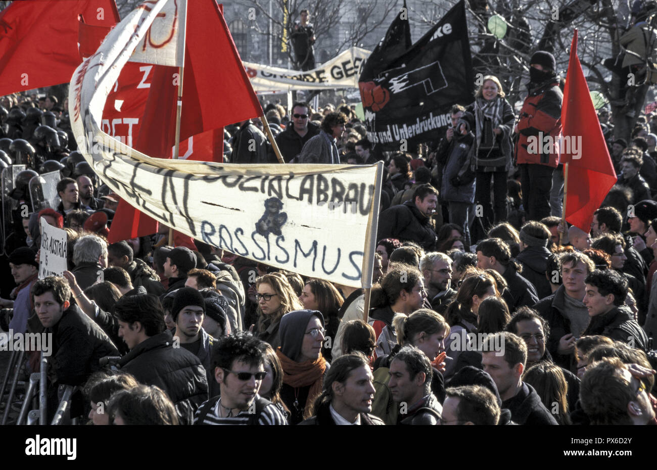 Demonstration gegen die neue Regierung, Österreich, Wien, 1. Bezirk, Heldenplatz Stockfoto