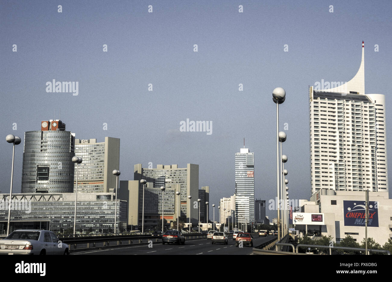 Moderne Wien an der Donau, Österreich, Wien, 22. Bezirk, Donaucity Stockfoto
