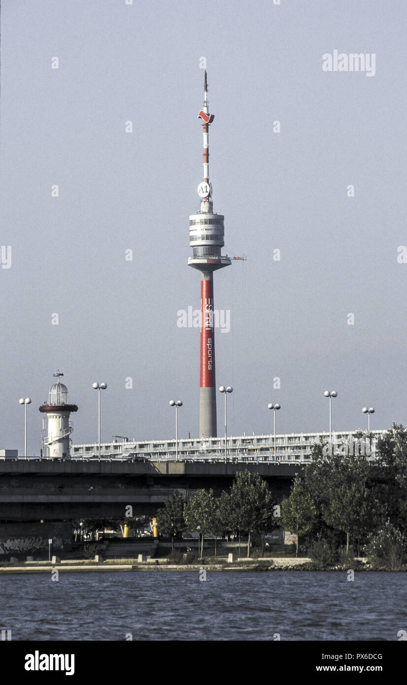 Moderne Wien an der Donau, Österreich, Wien, 22. Bezirk, Donaucity Stockfoto