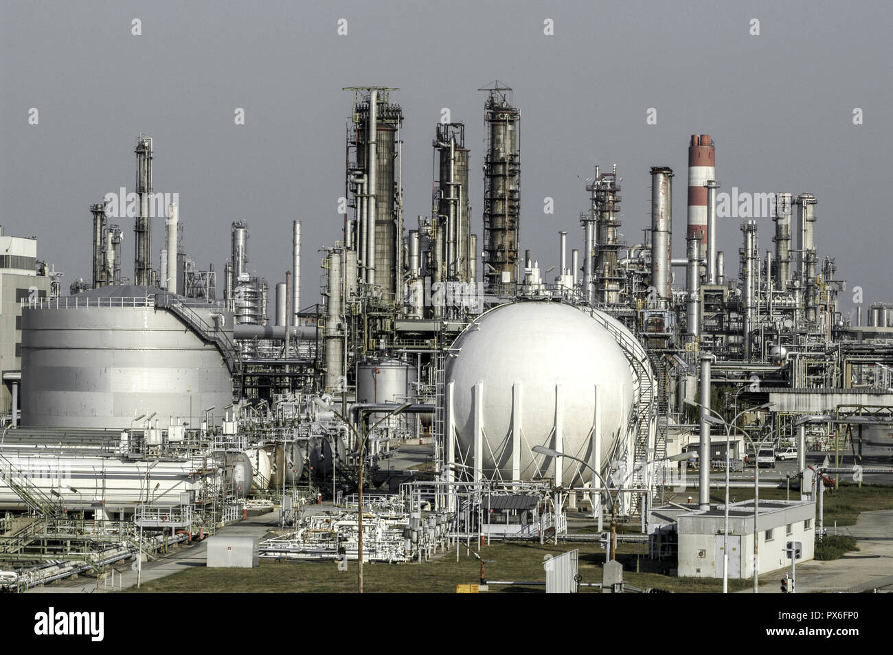 OMV, petrochemische Anlage in Schwechat, Österreich, Niederösterreich, Wien,  Schwechat Stockfotografie - Alamy
