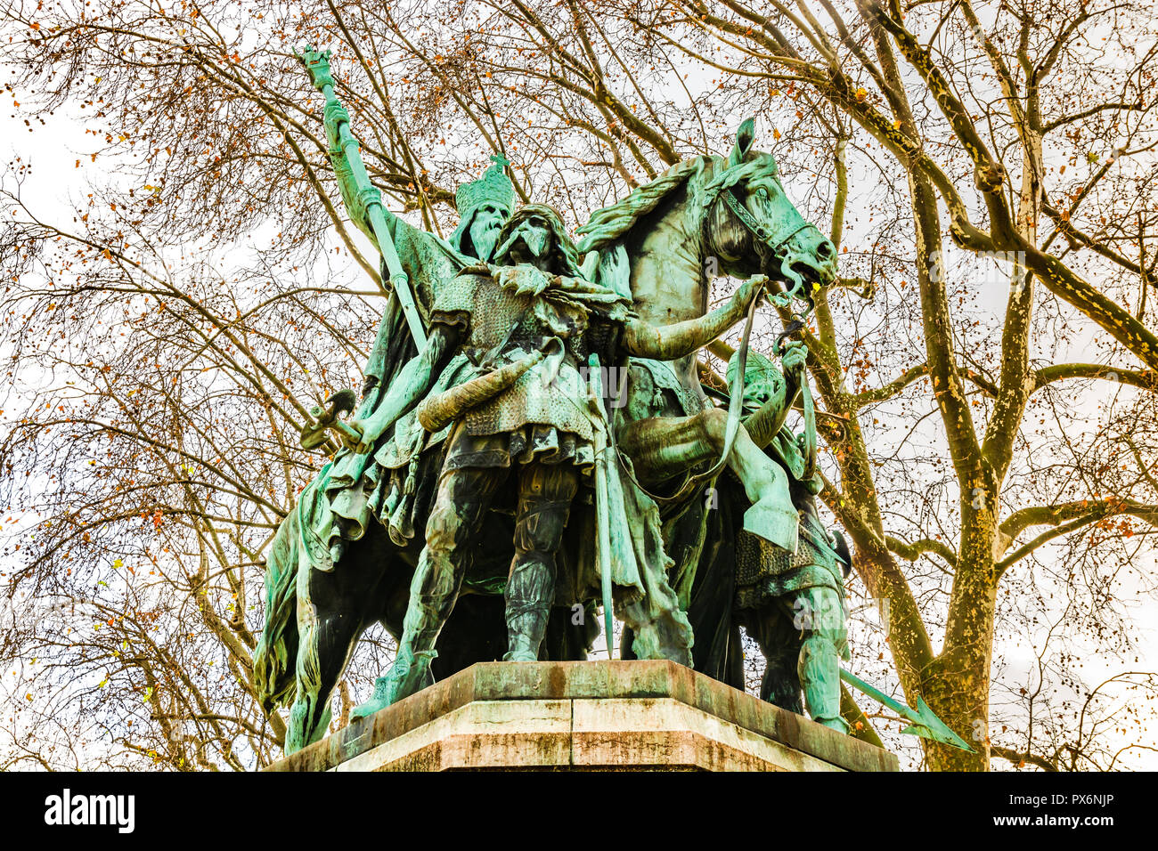Paris, Frankreich Statue Karls des Großen (Karl der Große), König der Frank und Kaiser der