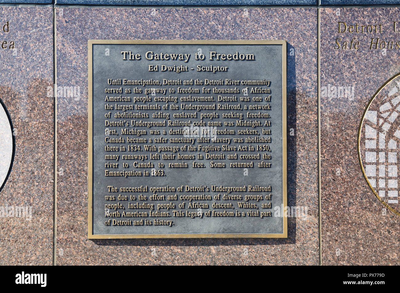 Das Tor zur Freiheit, ein Denkmal für die Underground Railroad, von Ed Dwight, auf Detroit Riverfront, in Michigan, USA Stockfoto