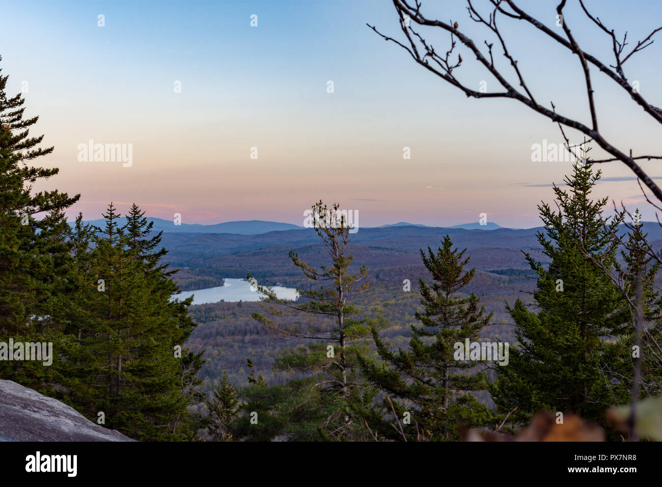 Schönen Sonnenuntergang Blick vom Gipfel des Owlshead Mountain, Vermont, USA Stockfoto