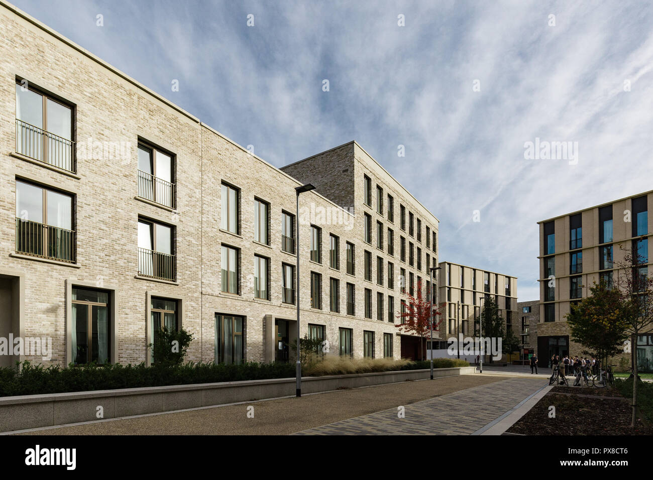 Szene Straßen mit moderner Architektur im Eddington, Cambridge Stockfoto