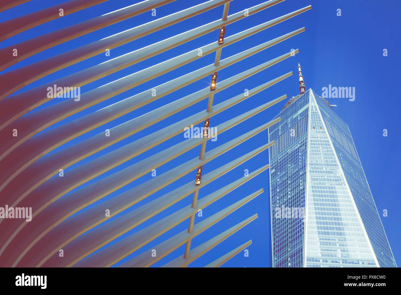 NEW YORK - September 2, 2018: das One World Trade Center, Freedom Tower in Lower Manhattan. Stockfoto