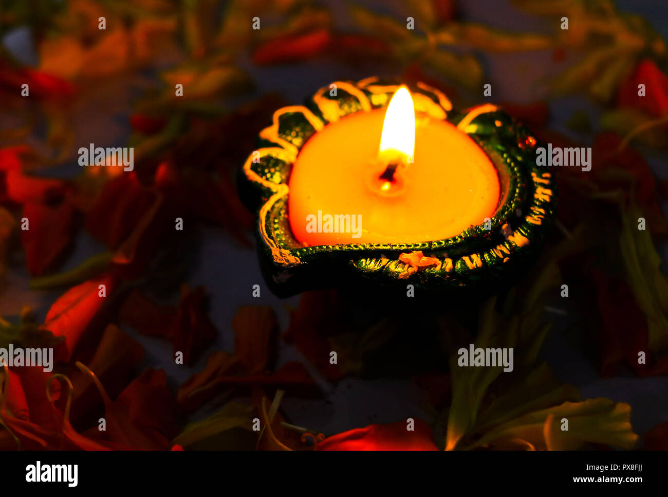 Diyas/Lampe für Diwali Feier eingerichtet Stockfoto