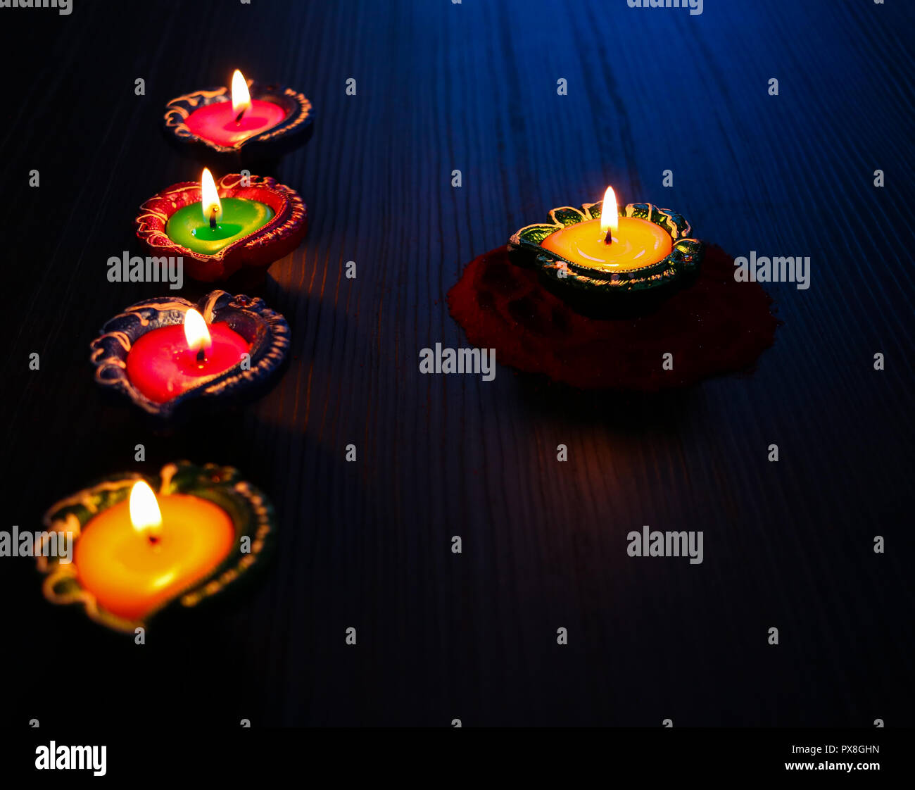 Diyas/Lampe für Diwali Feier eingerichtet Stockfoto