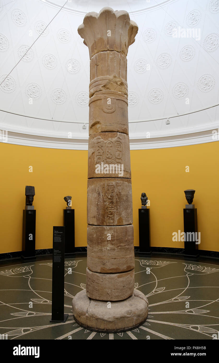 Spalte mit palmiform Kapital (C. 690-664 v. Chr.) aus dem Tempel von Taharqa, Pharao der 25. Dynastie, Kawa, das Alte Ägypten. Stockfoto