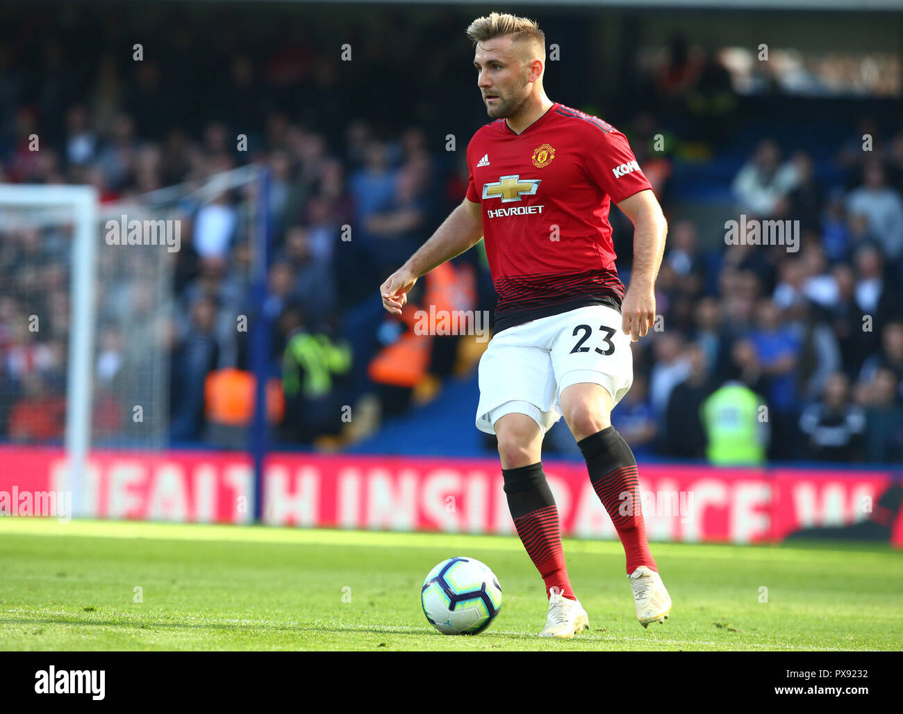 London, England - 20. Oktober: 2018 von Manchester United Lukas Shaw während der Premier League zwischen Chelsea und Manchester United Stadion an der Stamford Bridge, London, England am 20. Okt 2018. Kredit Aktion Foto Sport Foto Credit: Action Sport / alamy Leben Nachrichten Stockfoto