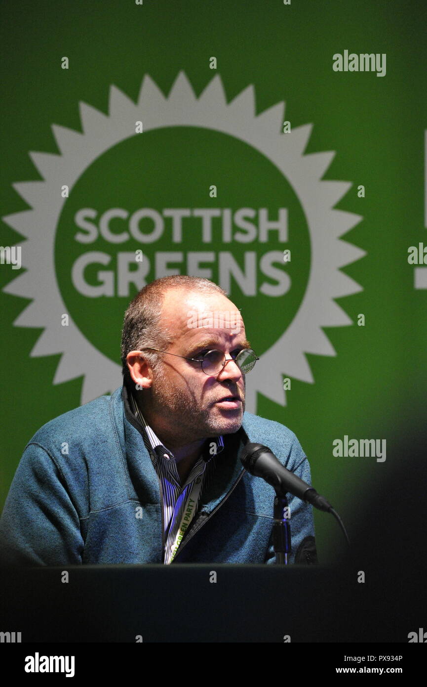 Glasgow, Schottland, Großbritannien. Okt, 2018 20. Scottish Green Party Nationale Konferenz 2018. Mit weniger als 6 Monate im Vereinigten Königreich ist die EU noch viel zu verlassen, beschlossen zu gehen, Andy Wightman MSP sprechen bei der Konferenz gesehen. Credit: Colin Fisher/Alamy leben Nachrichten Stockfoto