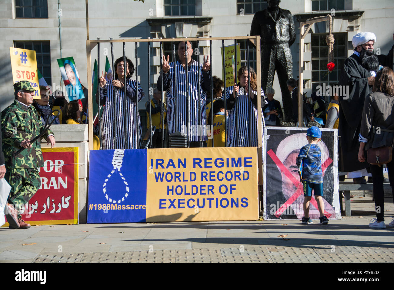 London, England, UK. 20. Oktober, 2018. Stop Hinrichtungen im Iran protestieren in Whitehall, London, UK © Jansos/Alamy Leben Nachrichten. Stockfoto