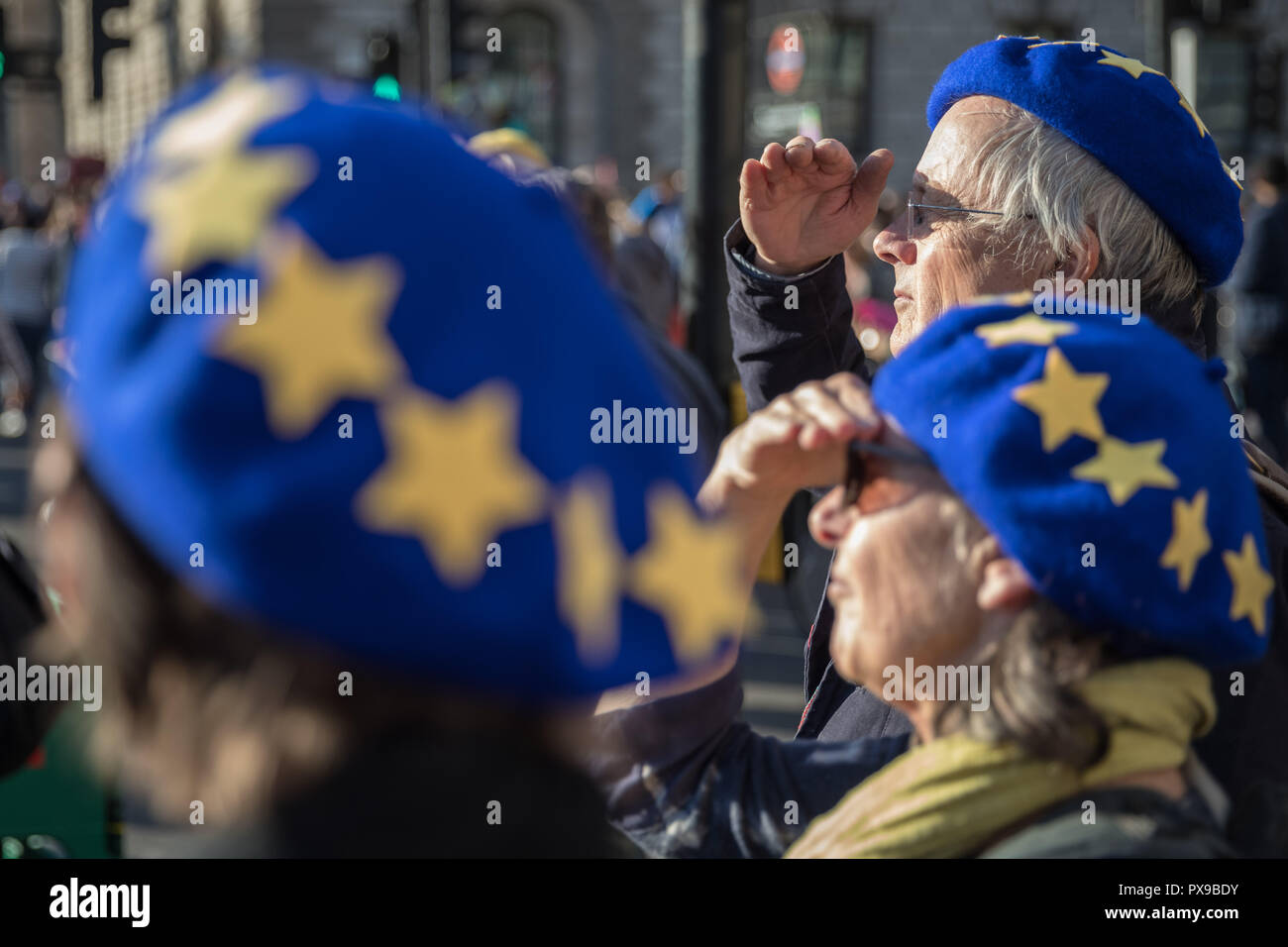 London, Großbritannien. 20. Oktober, 2018. Die Abstimmung März. Hunderttausende beteiligen sich an der Abstimmung März für die Zukunft eine Abstimmung über die endgültige Brexit Angebot zu verlangen. Credit: Guy Corbishley/Alamy leben Nachrichten Stockfoto