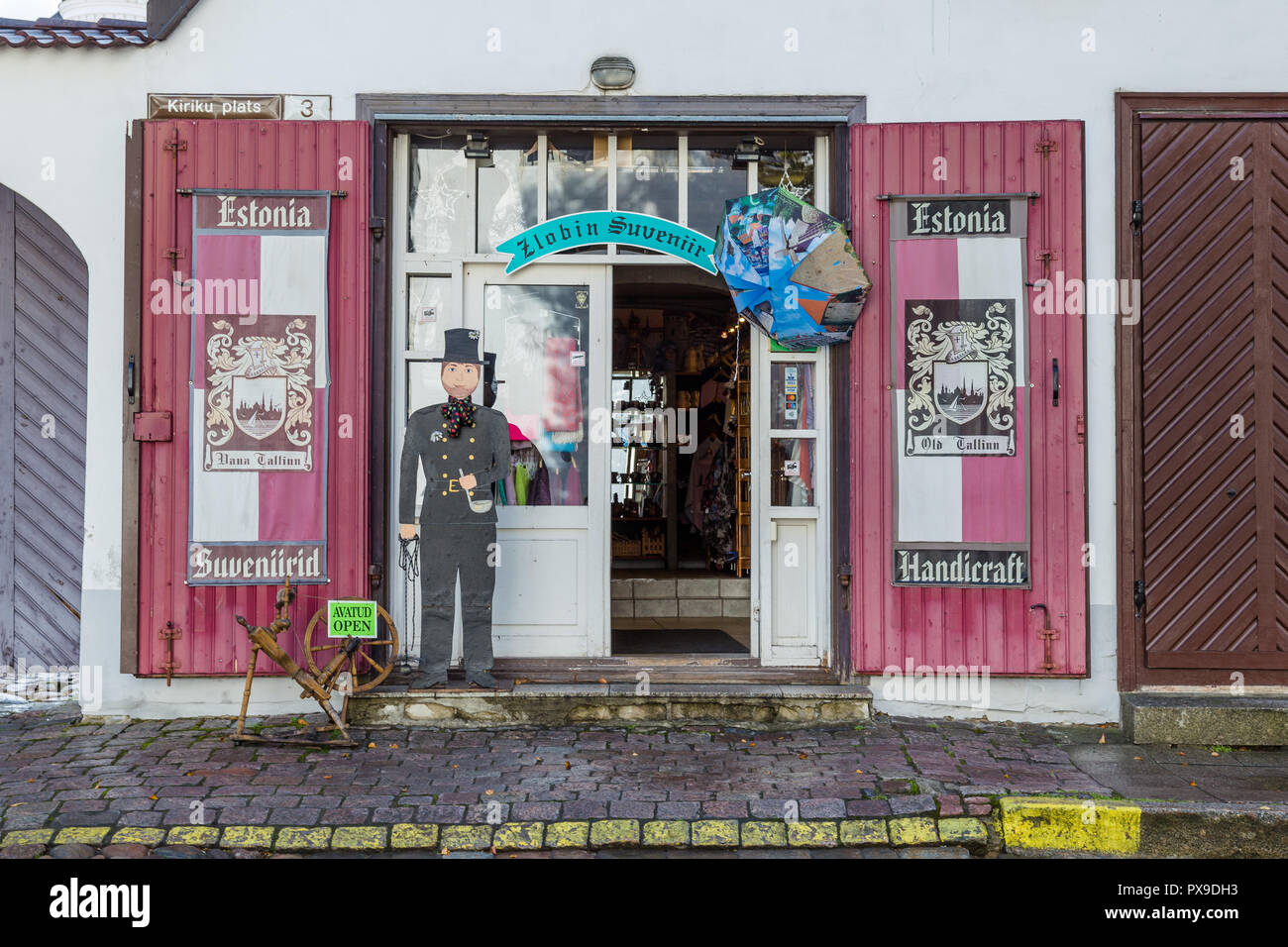 Souvenir shop Talinn in Estland Stockfoto