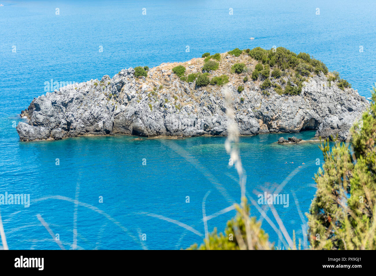 Seeküste in der Nähe des Arco Magno in San Nicola d'Arcella, Kalabrien Italien Stockfoto