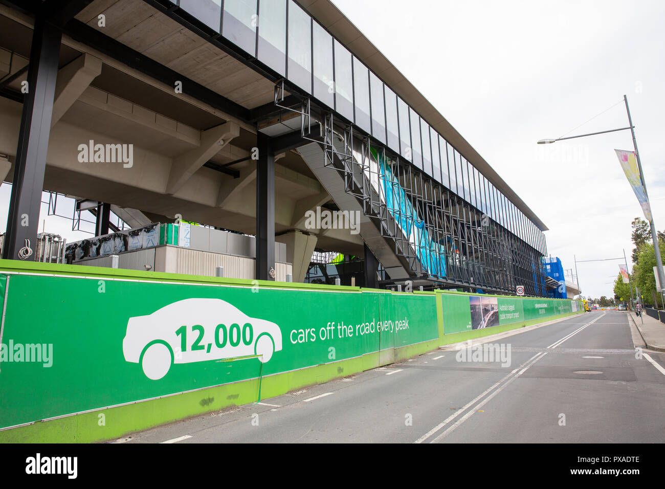 Bau von Australiens größter öffentlicher Verkehr Projekt der Sydney Metro mit den Arbeiten in Hill Rouse, Sydney, Australien voran Stockfoto