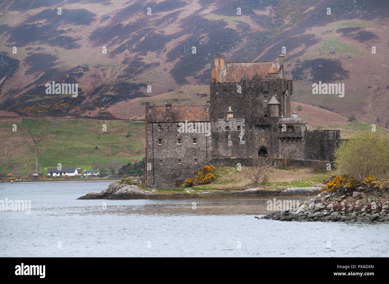 Eilean Donan Castle Eine Der Am Meisten Fotografierten Sehenswurdigkeiten In Schottland Highlands Stockfotografie Alamy