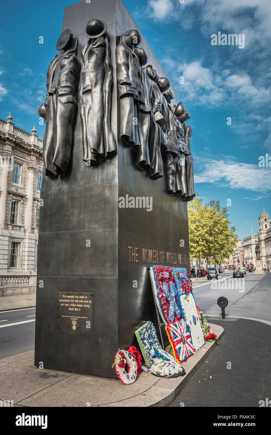 John W. Mills' Denkmal für die Frauen im Zweiten Weltkrieg, Whitehall, London, UK Stockfoto