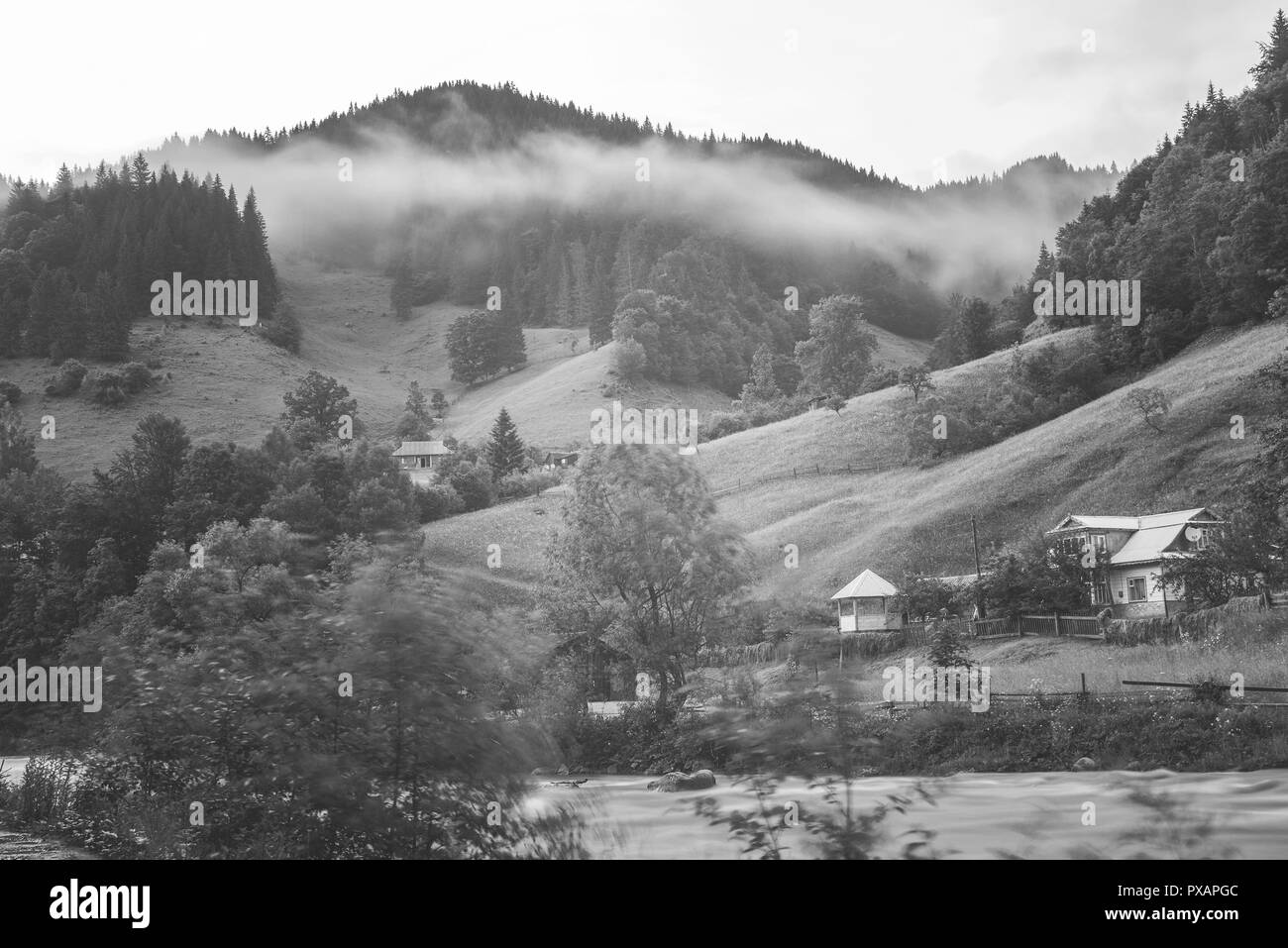 Wunderschöne Landschaft in den Karpaten. Stockfoto