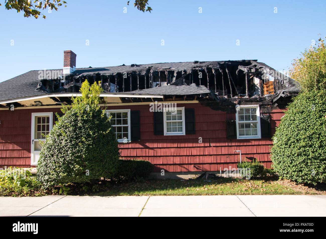 Dach Schaden Stockfotos & Dach Schaden Bilder - Alamy