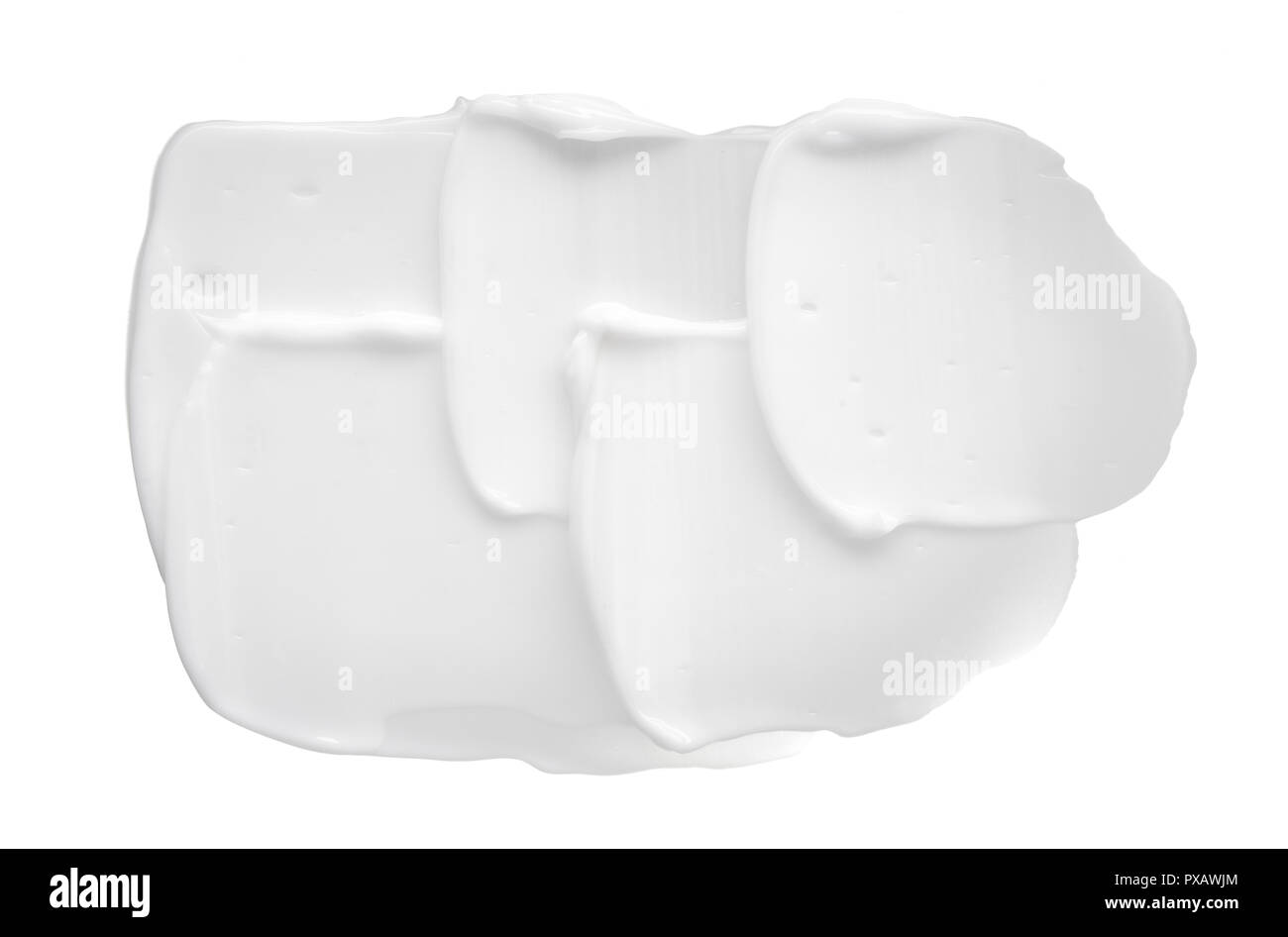 Weiß Abstrich von kosmetischen Creme oder weiß Acryl Farbe auf weißem Hintergrund. Stockfoto