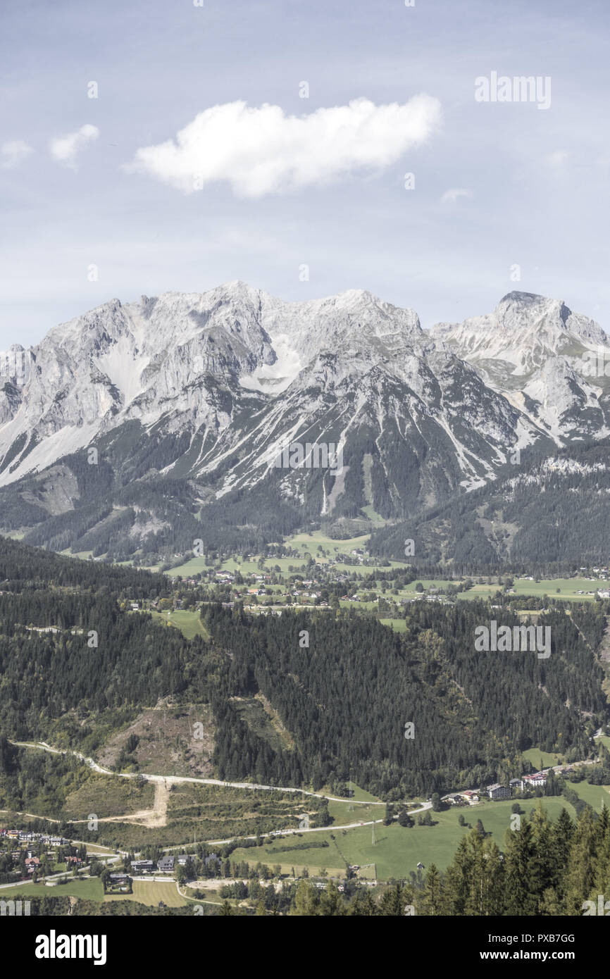 Blick in die Alpen, Österreich, Steiermark, Schladming Planai Stockfoto