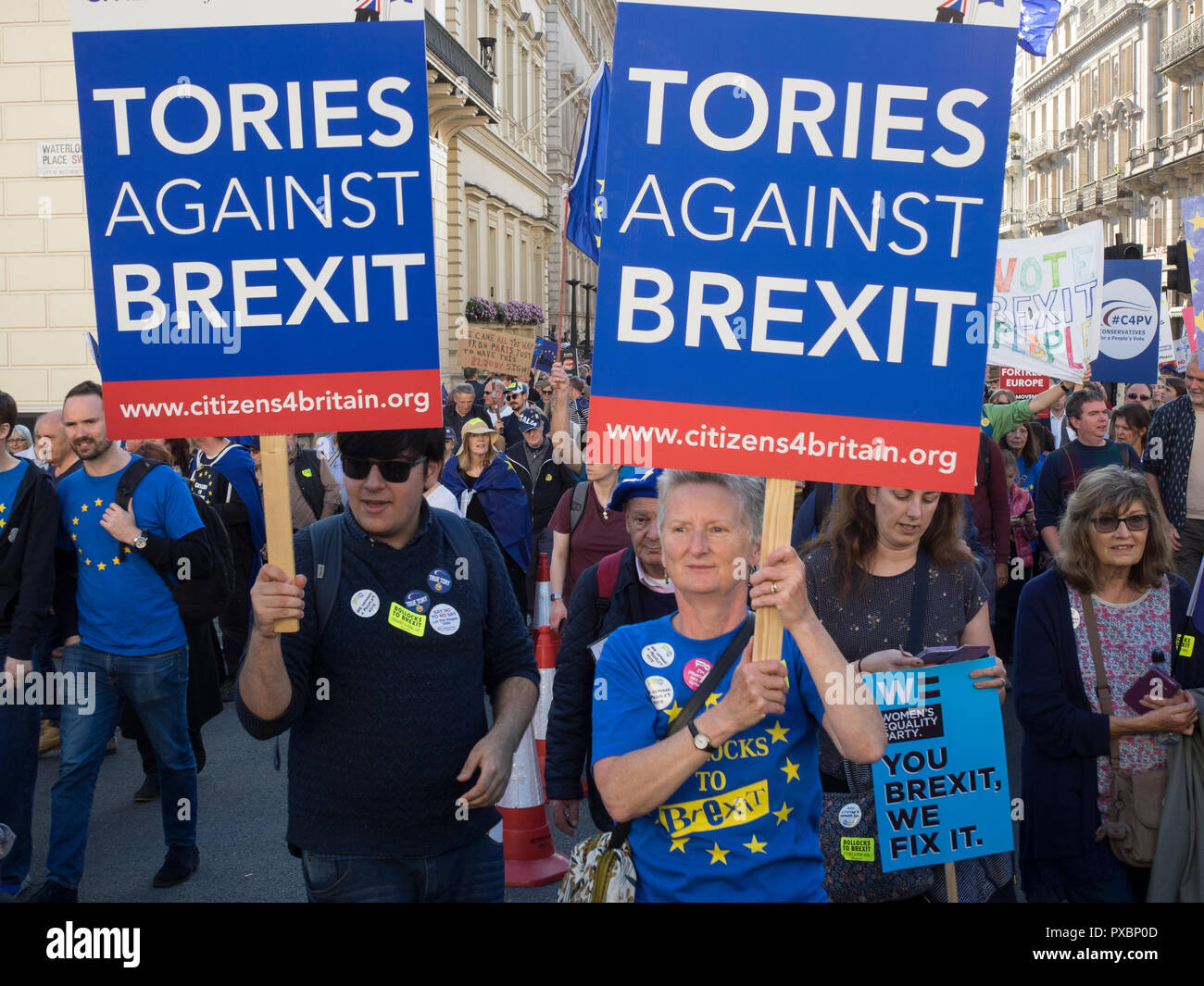 Konservative Partei Anhänger gegen die Völker Brexit im März für ein zweites Referendum über die EU-Mitgliedschaft Stockfoto