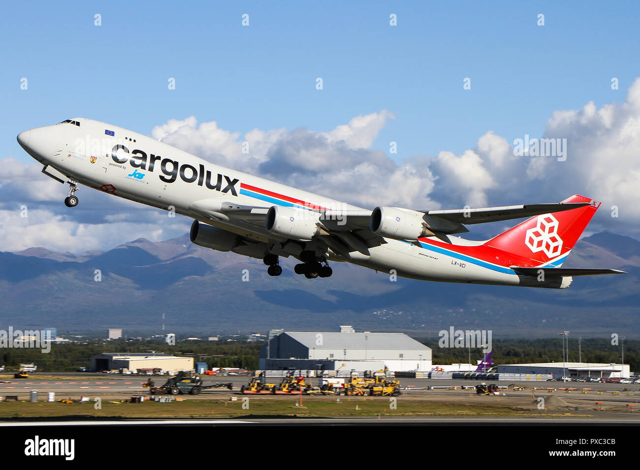 Anchorage, Alaska, USA. 1. Sep 2018. Cargolux gesehen, schöne Anchorage. Quelle: Christian Van Grinsven/SOPA Images/ZUMA Draht/Alamy leben Nachrichten Stockfoto