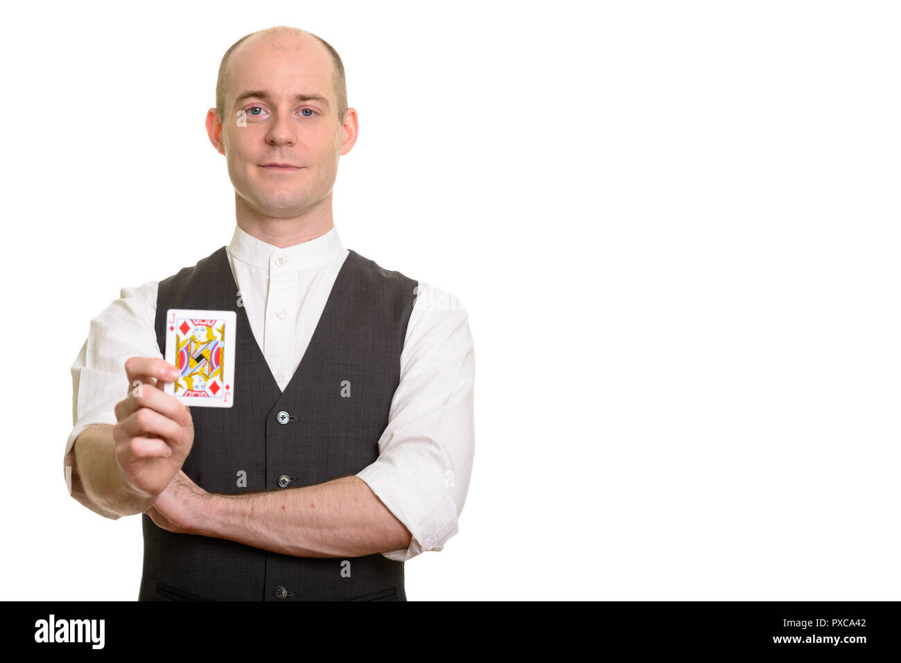 Kahlen weißen Magier Mann hält Karo-bube Karte Stockfoto
