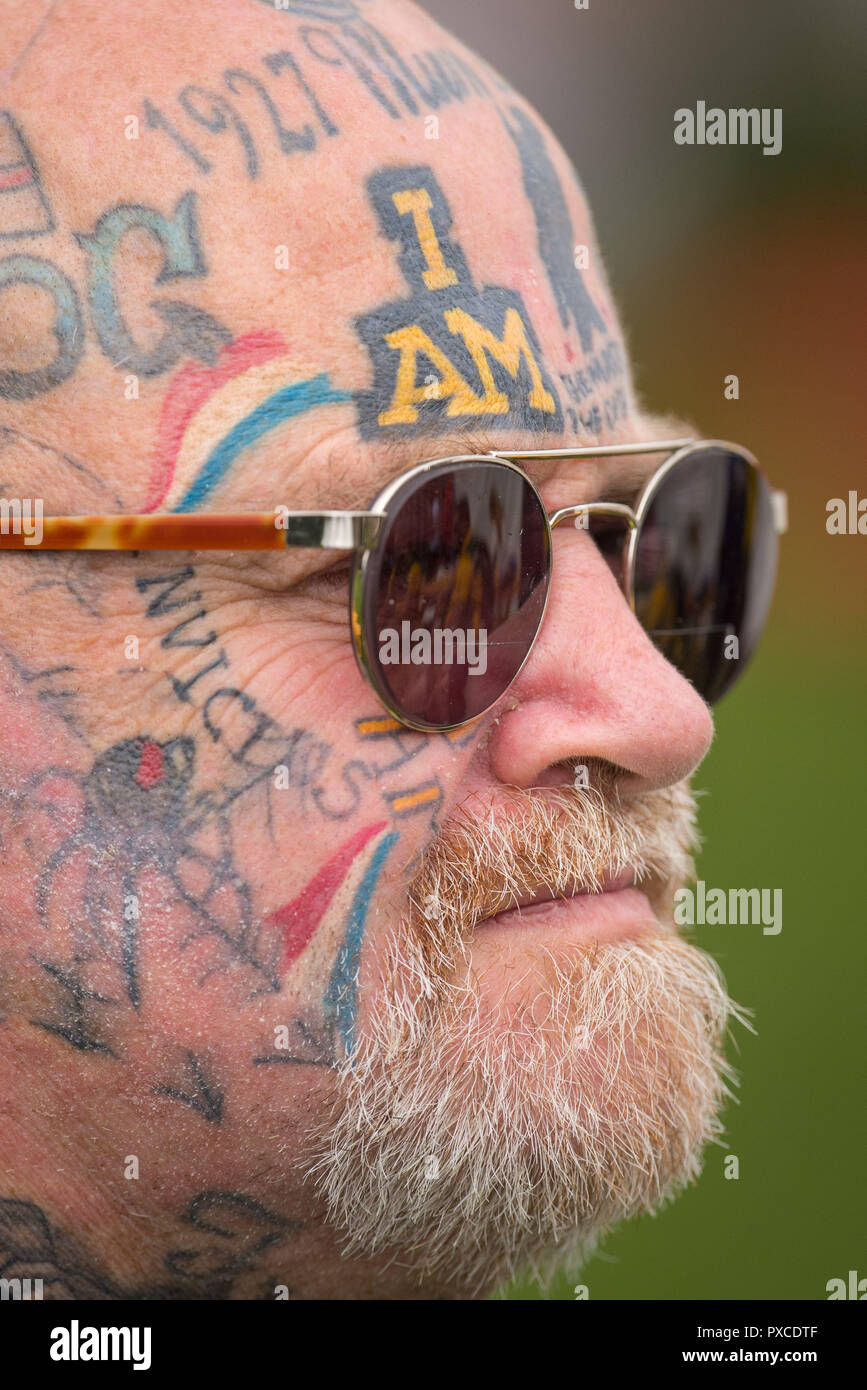 Ein Athlet mit Invictus Spiele face Tattoos am Invictus Games 2018 Radfahren im Botanischen Gärten, Sydney, am Tag sechs der das königliche Paar Besuch in Australien. Stockfoto