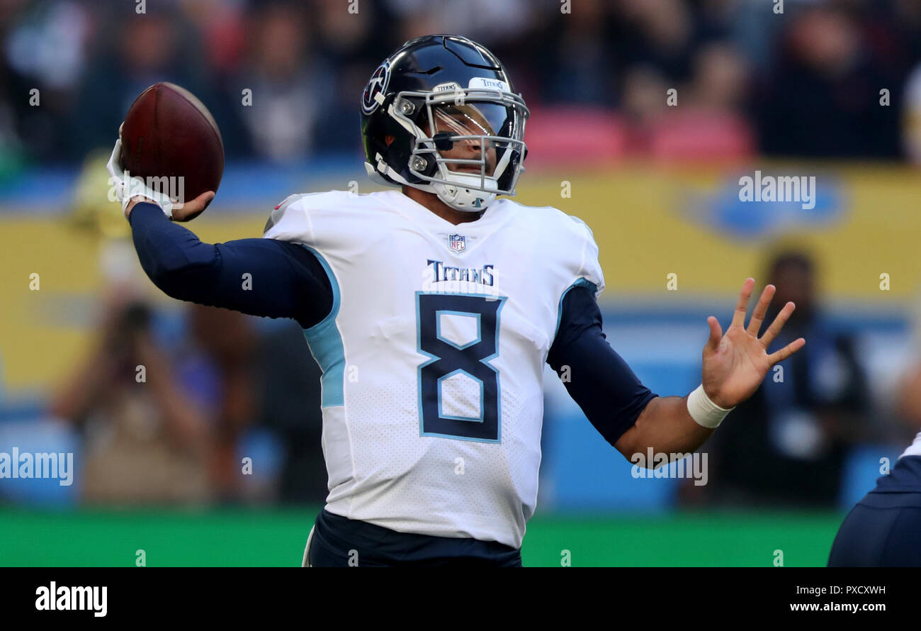 Marcus Mariota von Tennessee Titans in Aktion während des NFL-Spiels der International Series im Wembley Stadium, London. DRÜCKEN SIE VERBANDSFOTO. Bilddatum: Sonntag, 21. Oktober 2018. Siehe PA Geschichte GRIDIRON London. Bildnachweis sollte lauten: Simon Cooper/PA Wire. Stockfoto