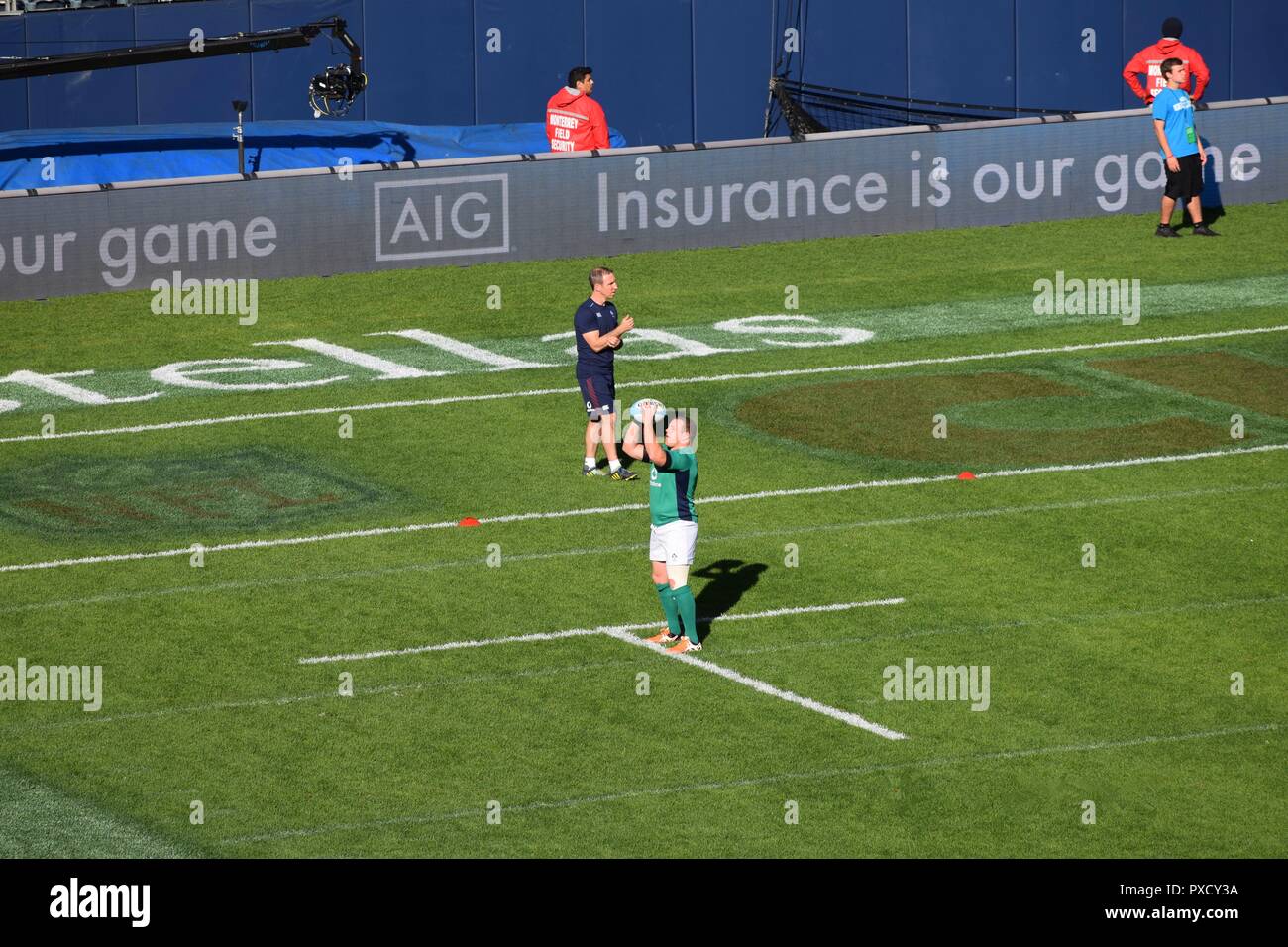 Sean Cronin Praktiken vor dem Irland v Neuseeland Match in Chicago im November 2016. Stockfoto