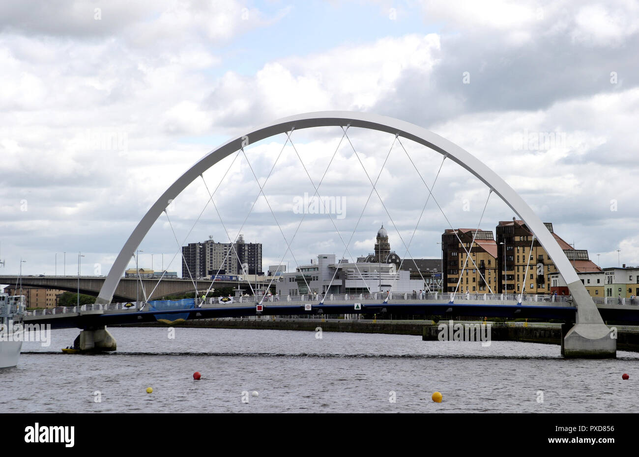Eines der neuesten Glasgow's Fußgänger Brücken ist die Glasgow Arc genannt, aber lokal als Squinty Bridge bekannt, da es den Fluss Clyde in einem Winkel in Glasgow kreuzt. 2018. Stockfoto