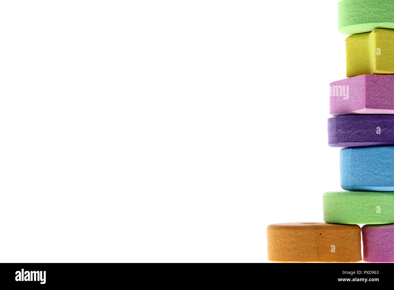 Stücke aus Eva Gummi in verschiedenen Formen und in den hellen Farben Blocklagerung Stockfoto