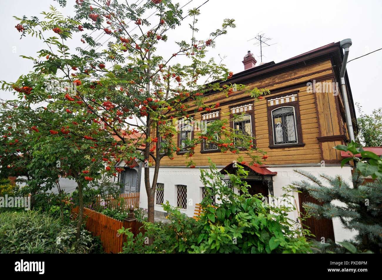 Traditionelle russische Datscha Haus. Wladimir, Russland Stockfoto