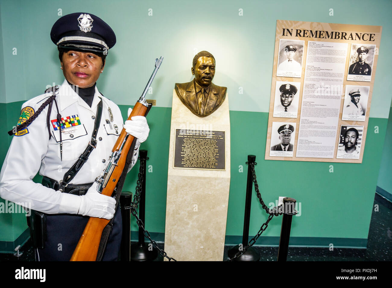 Miami Florida, Overtown, Black Police Precinct & Courthouse Museum, feierliche Eröffnung, Zeremonie, Gemeindegeschichte, Ehre, Erbe, Segregation, rassische Diskriminierung Stockfoto